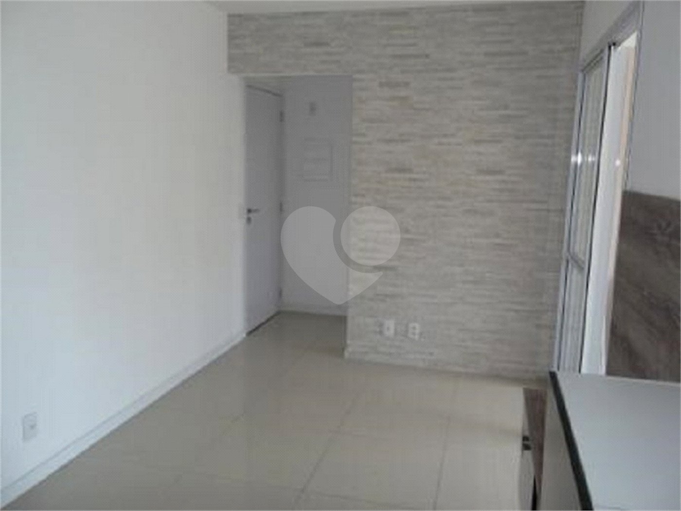 Lindo apartamento residencial mobiliado localizado na Vila Gumercindo.