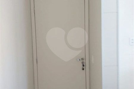 Apartamento no Condomínio Parque Royal Garden, localizado na cidade de Ribeirão Preto/SP.