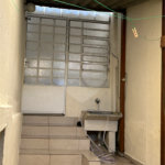 Casa com 132m² de terreno, 2 dormitórios, 2 vagas de garagem e próximo ao metrô.