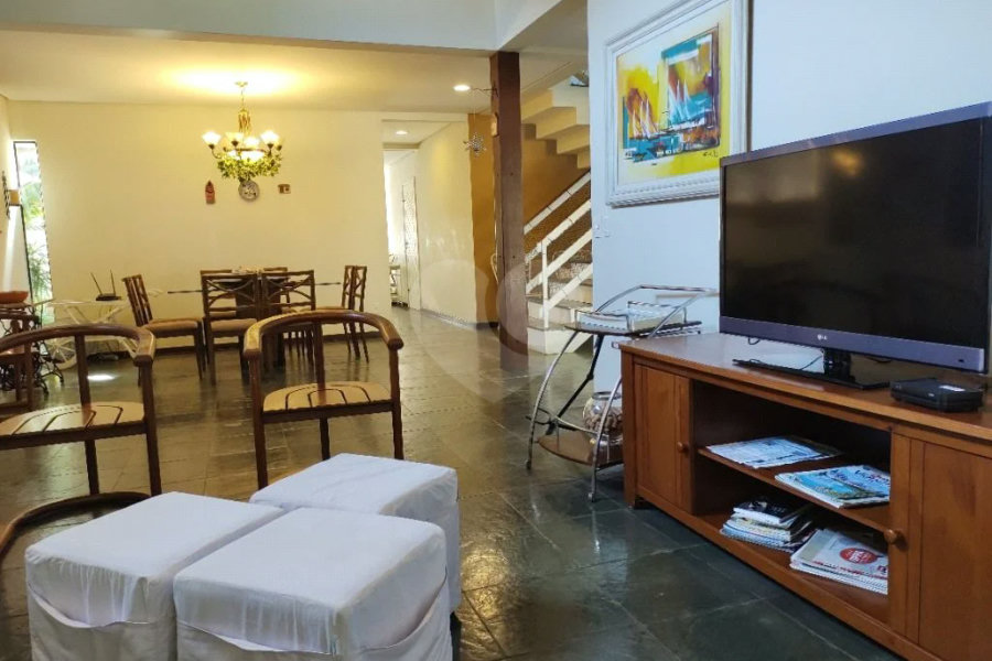 Casa à venda com 3 suítes em Riviera de São Lourenço, Bertioga, SP