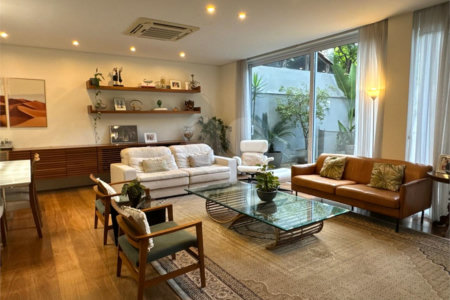 Casa à venda com 4 quartos, sendo 3 suítes, no condomínio Saint James Special Houses, São Paulo - SP