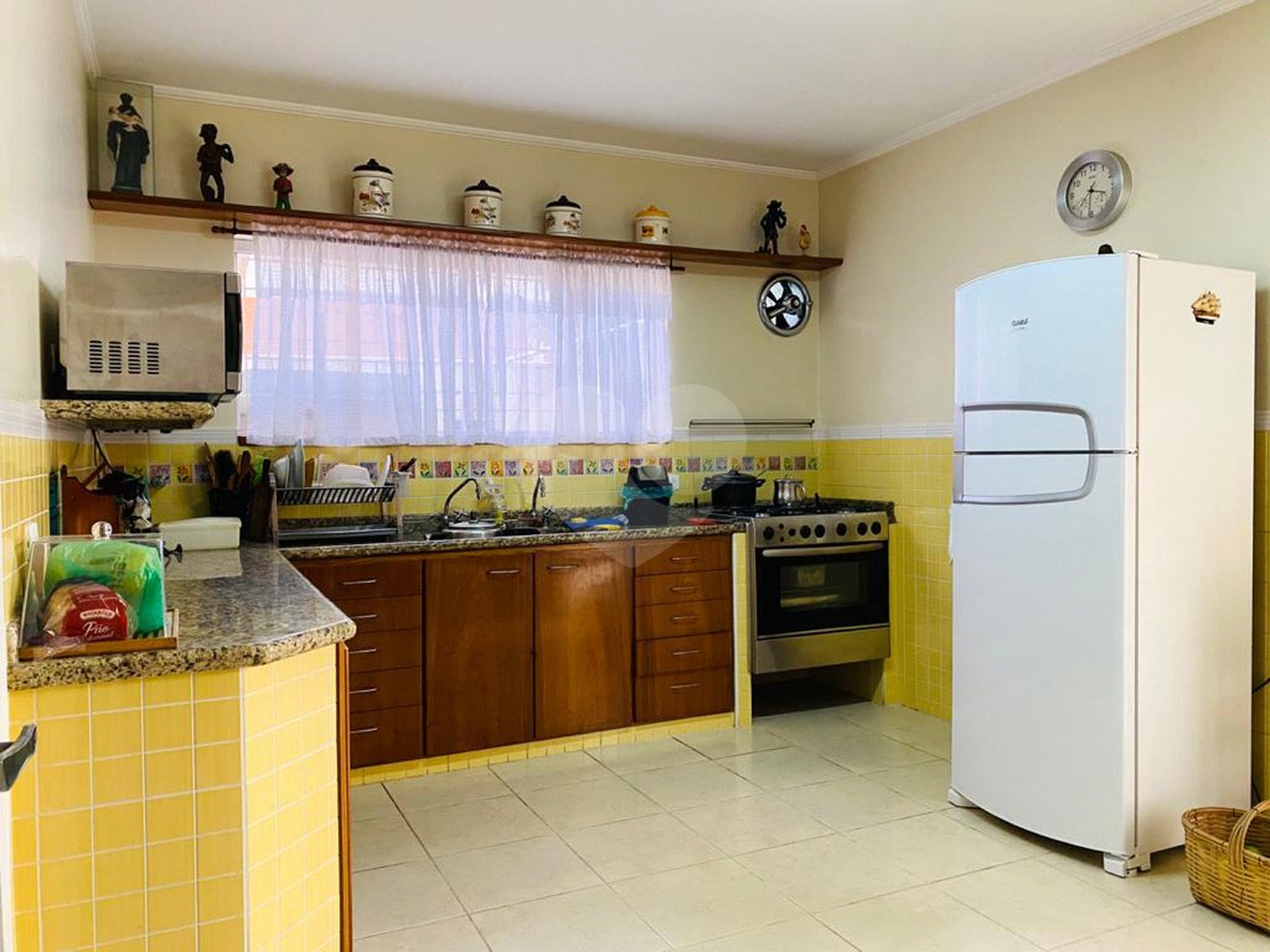 Sobrado à venda com 5 quartos, sendo 1 suíte, em Interlagos, São Paulo, SP