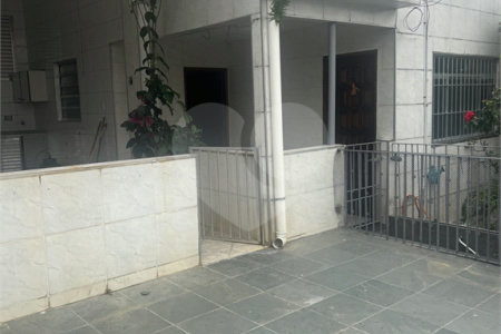Sobrado á venda - Cidade Ademar