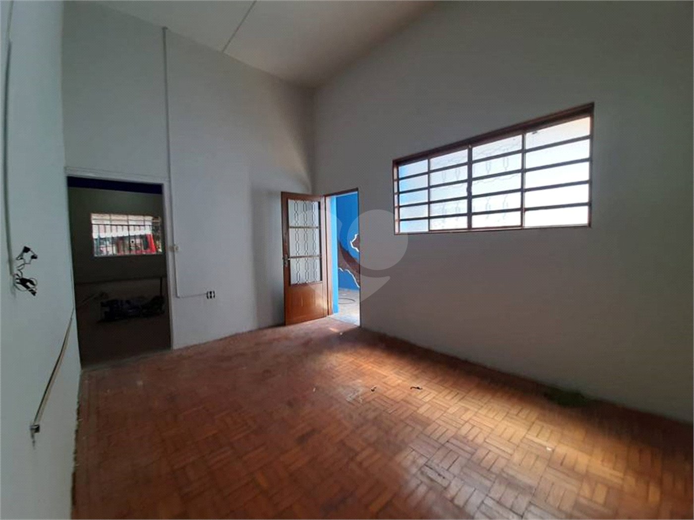 Casa Comercial no Centro.
