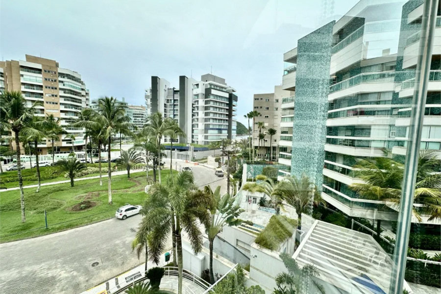 Apartamento à venda com 3 suítes em Riviera de São Lourenço, Bertioga, SP