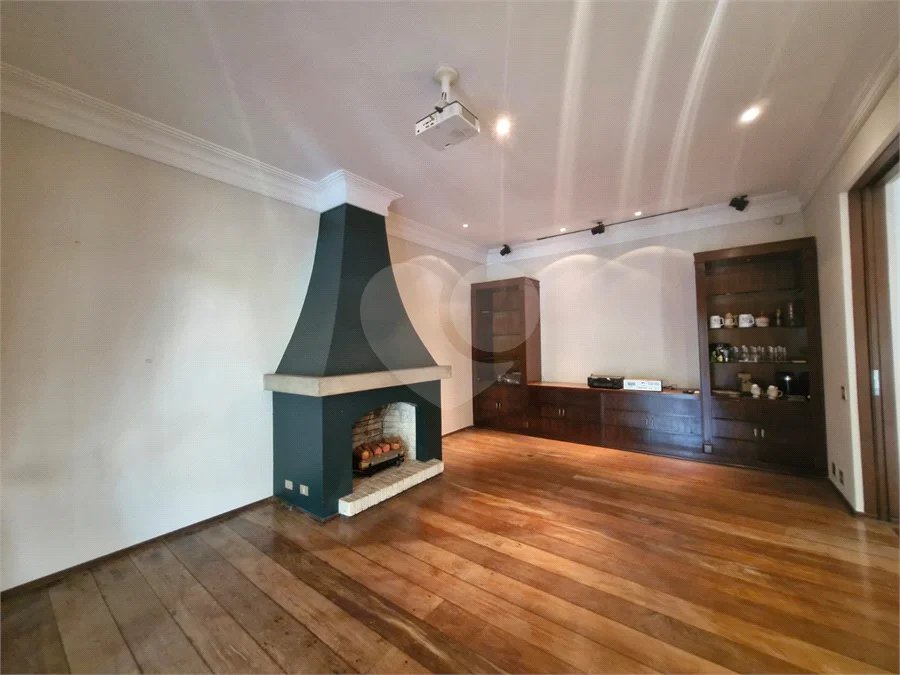 Casa à venda ou para alugar com 4 suítes em Alto da Boa Vista, São Paulo, SP