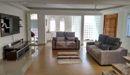 Casa à venda com 3 suítes em Vila Regente Feijó, São Paulo, SP