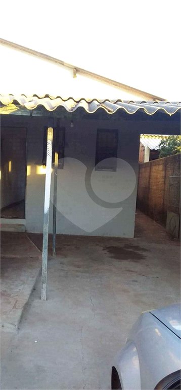 Casa térrea em Araraquara/SP.