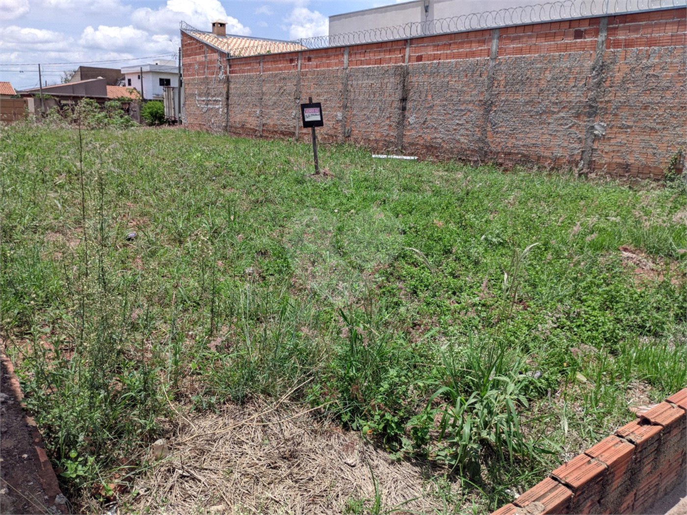 Terreno no Jardim Embare