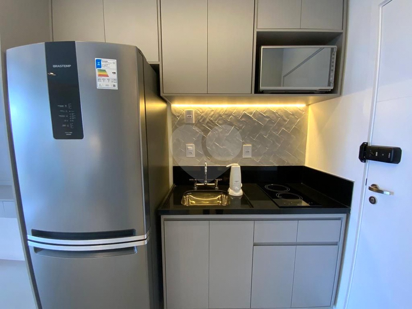 Studio com 28 m² totalmente mobiliado a venda na Vila Clementino
