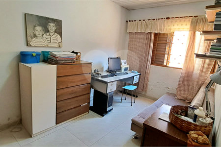 Casa com 4 quartos próxima a USP