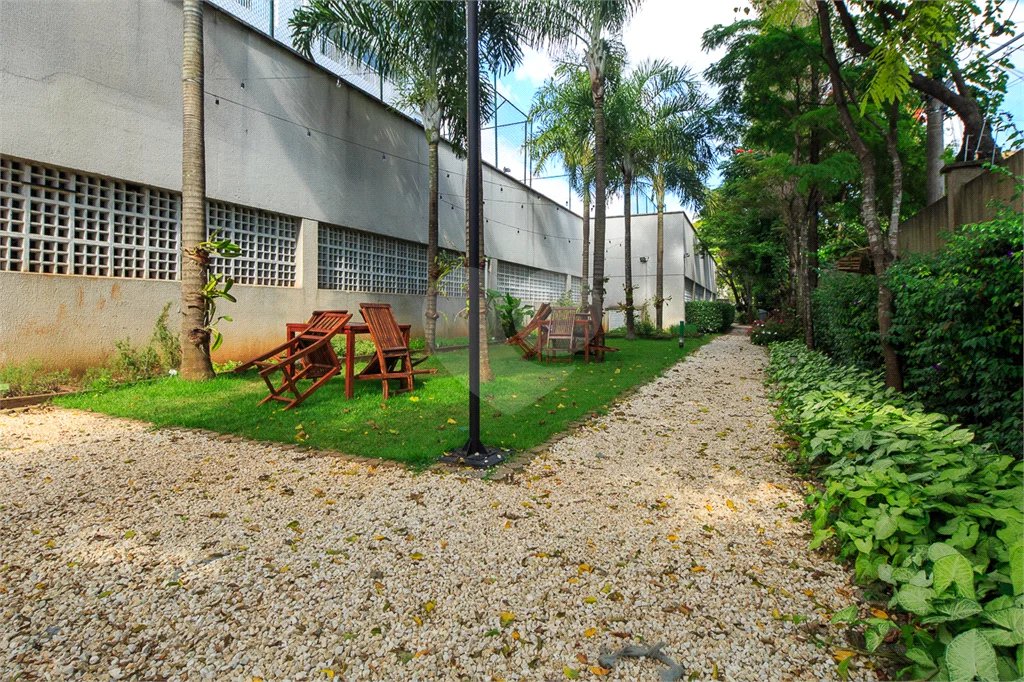 Apartamento à venda com 4 quartos, sendo 3 suítes, em Jardim Marajoara, São Paulo, SP