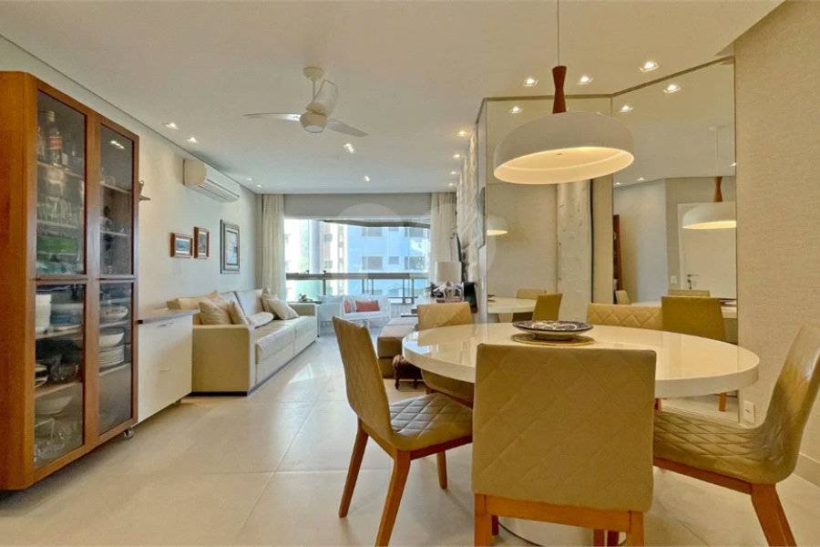 Apartamento à venda com 3 quartos, sendo 2 suítes, em Riviera de São Lourenço, Bertioga, SP