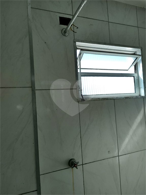 Oportunidade na Sé: Apartamento Reformado e Ensolarado com Localização Estratégica!