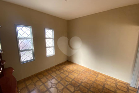 Casa no Jardim Tanagara