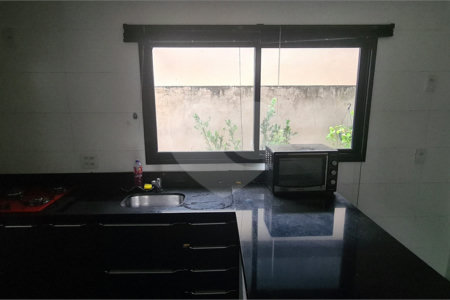 Casa térrea no Condomínio Jardim Botânico , localizado na cidade Bady Bassit/SP .