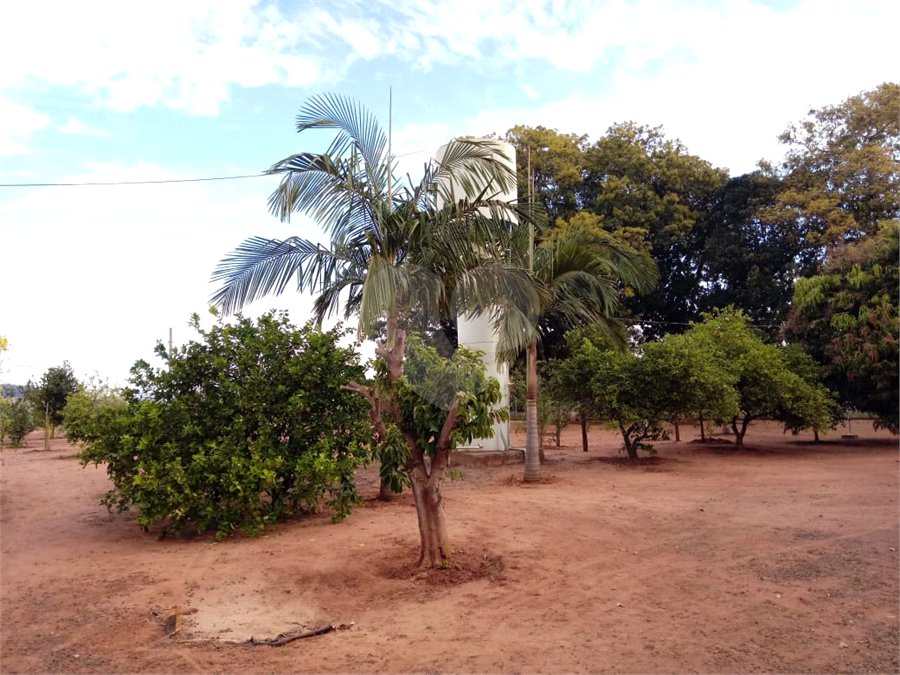 Chácara Balneário do 29 com piscina.