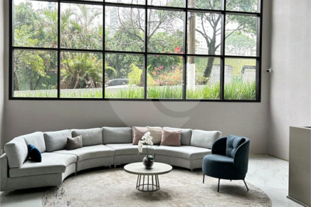 Studio com 28m², mobiliado e com móveis planejados na região do Sacomã em São Paulo - SP.