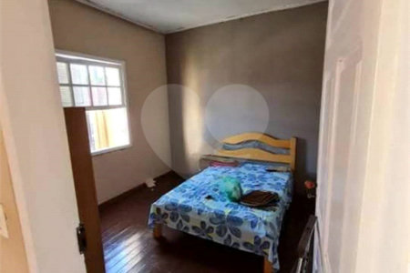 Casa térrea na Vila Lutfalla
