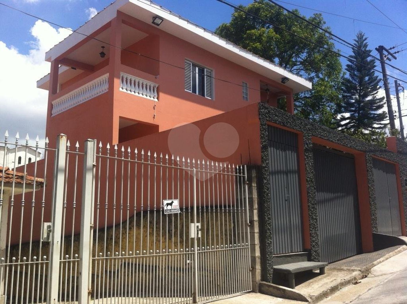 Sobrado na Vila com 269 metros quadrados de área construída 10 minutos do Metrô
