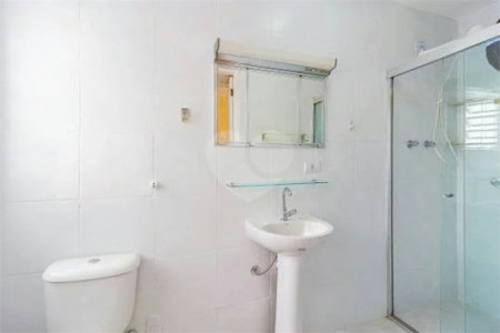 Condomínio com 12 studios , 310m² de área , à venda no bairro do Cambucí.