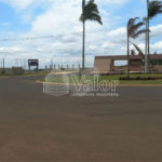 Terreno plano no Condomínio Villeneuve, com 250,00 m² de área total.