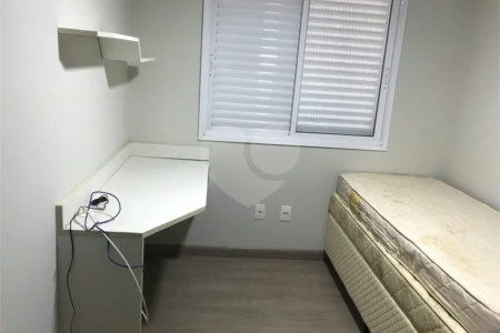 APARTAMENTO MOBILIADO EM FRENTE AO SHOPPING 02 DORMITÒRIOS