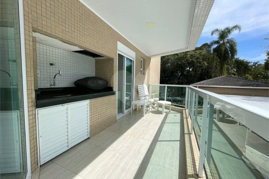 Apartamento à venda com 3 quartos, sendo 1 suíte, em Riviera de São Lourenço, Bertioga, SP