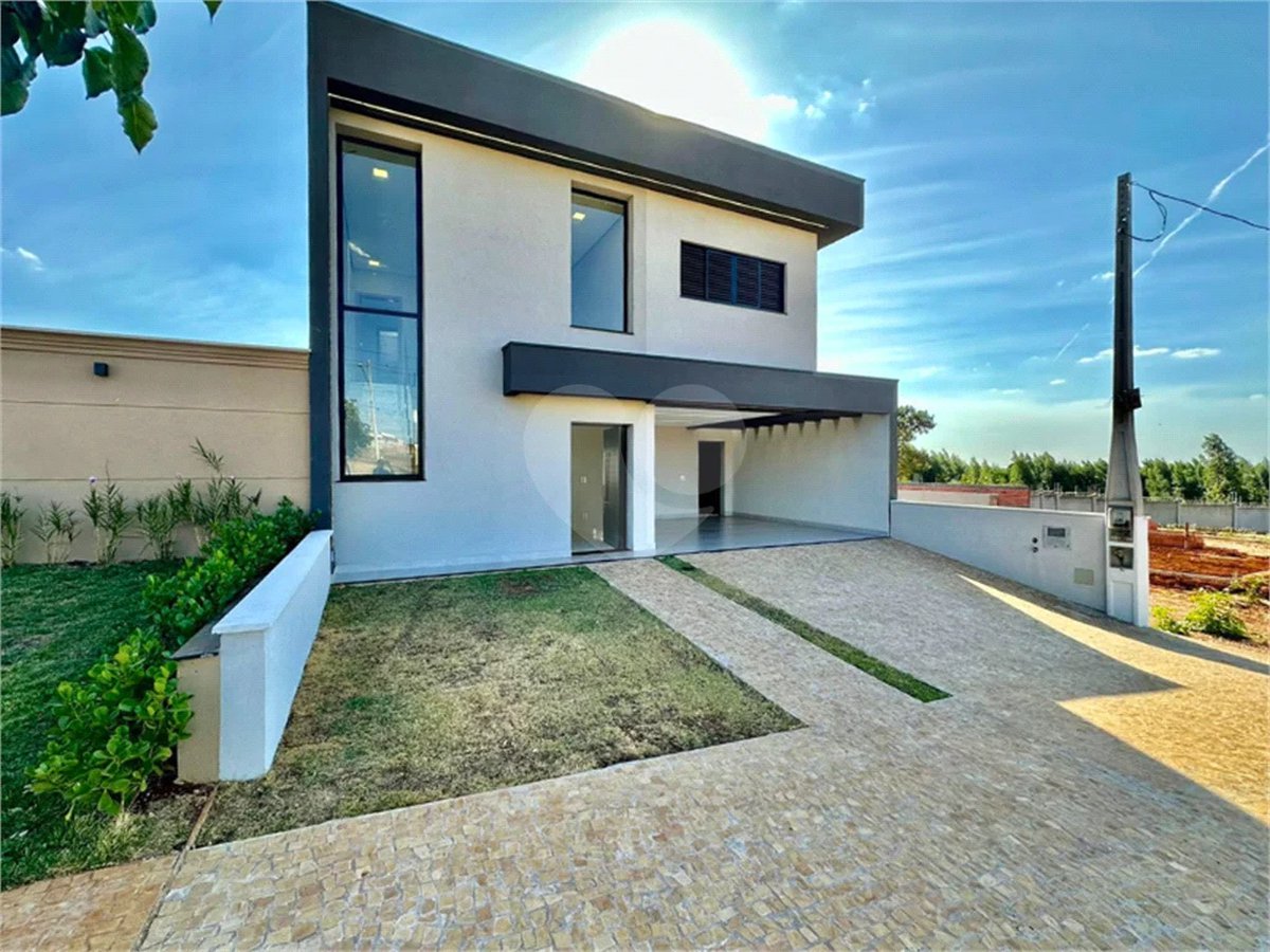 Excelente sobrado de 164m² em condomínio em Ribeirão Preto