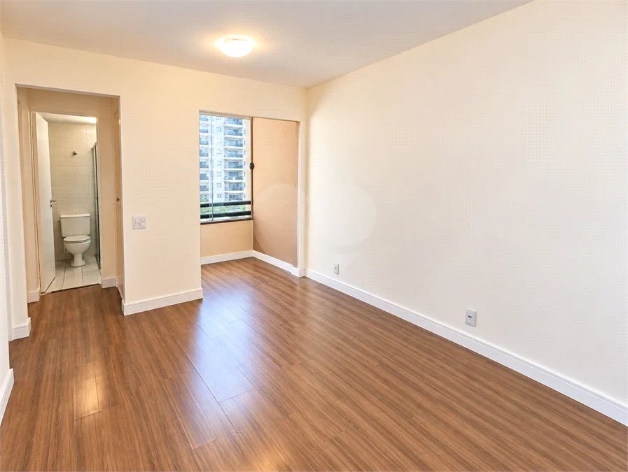 Apartamento de 44 m² com 2 dormitórios, varanda integrada e 1 vaga na Vila Guarani