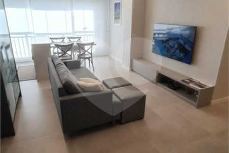 Apartamento com 2 dormitórios e uma suíte, mobilíado no Ibirapuera.