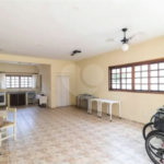Casa com 3 dormitórios sendo 3 suítes com 03 vagas de garagem.