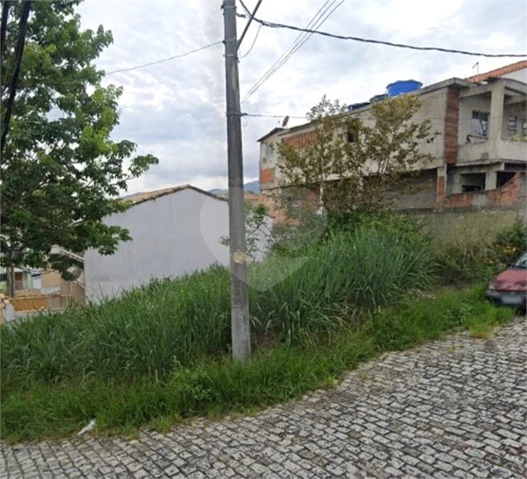 Terreno de 174 m² no Bairro Del Cima