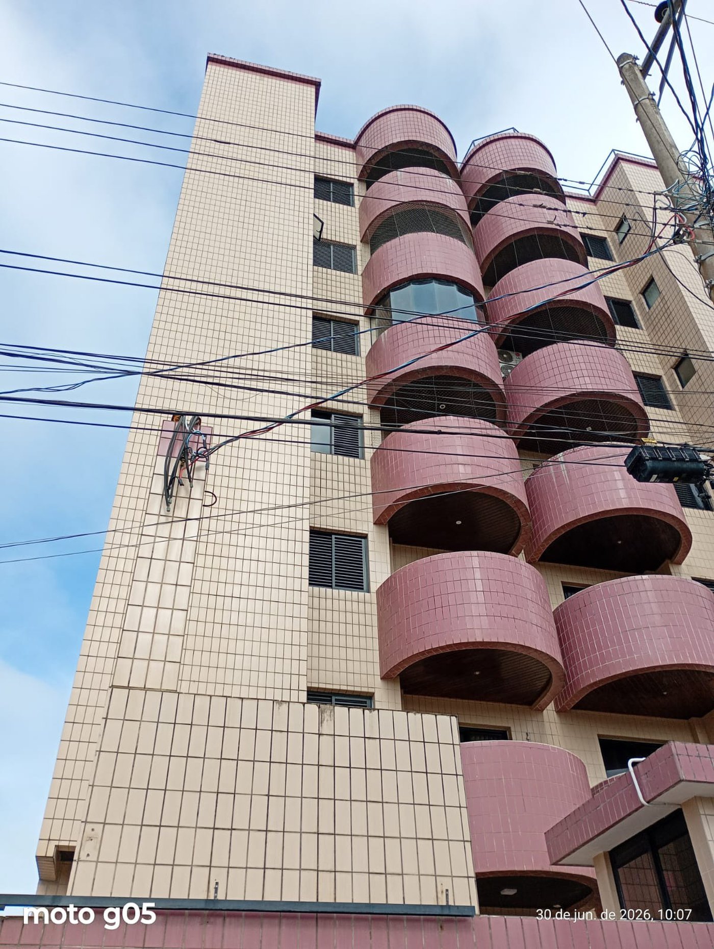 🌊 Seu novo lar a apenas 221 metros da praia espera por você! 🏡✨Praia Grande - SP