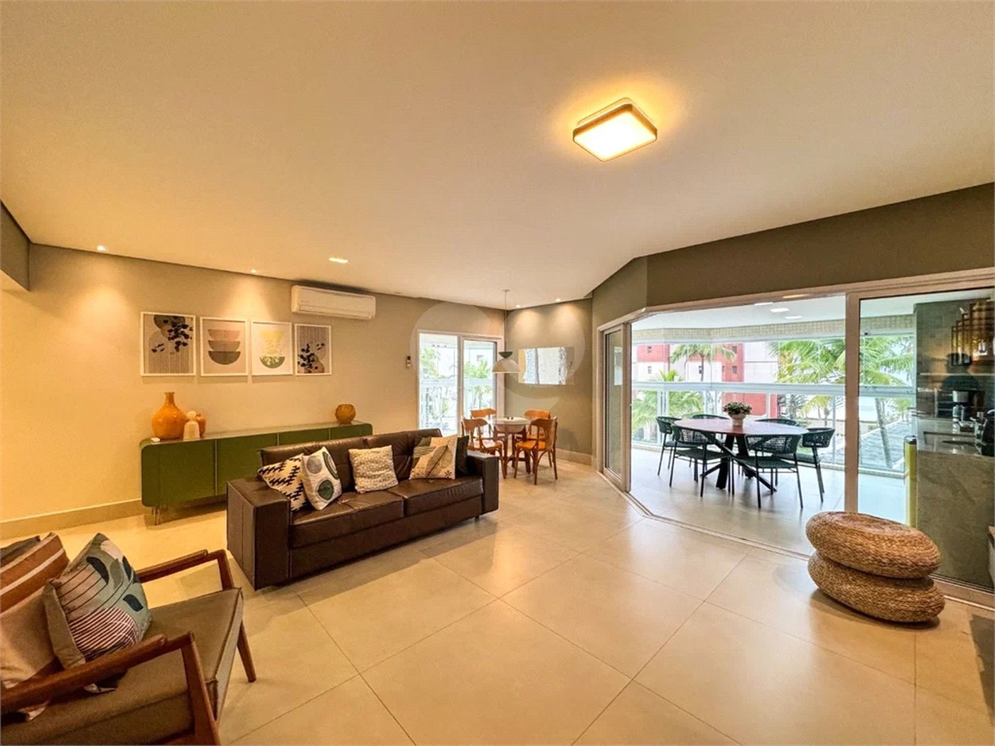 Apartamento à venda com 3 suítes em Riviera de São Lourenço, Bertioga, SP