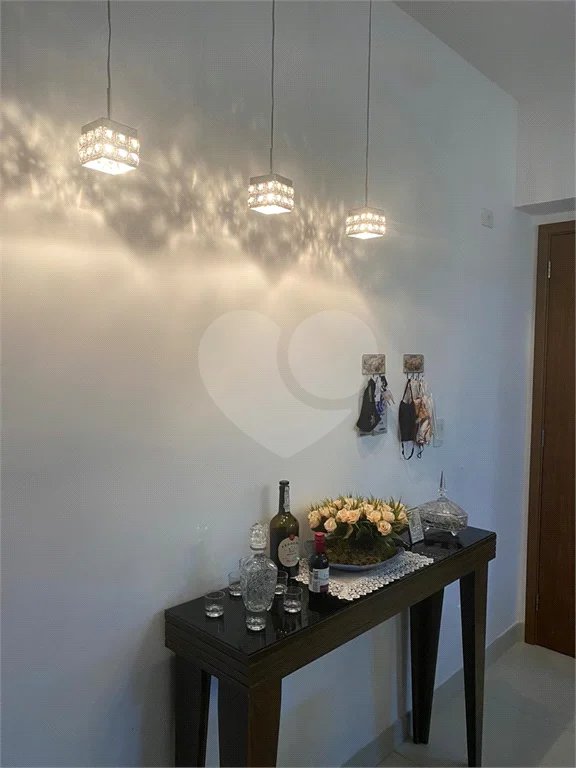 Apartamento à venda com 2 quartos, sendo 1 suíte,  em Riviera de São Lourenço, Bertioga, SP