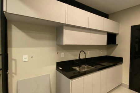 Casa à venda com 3 quartos, sendo 1 suíte, no condomínio Terras da Estancia, Paulínia- SP