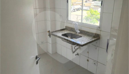 Apartamento à venda com 2 quartos em Vila Taquari, São Paulo, SP