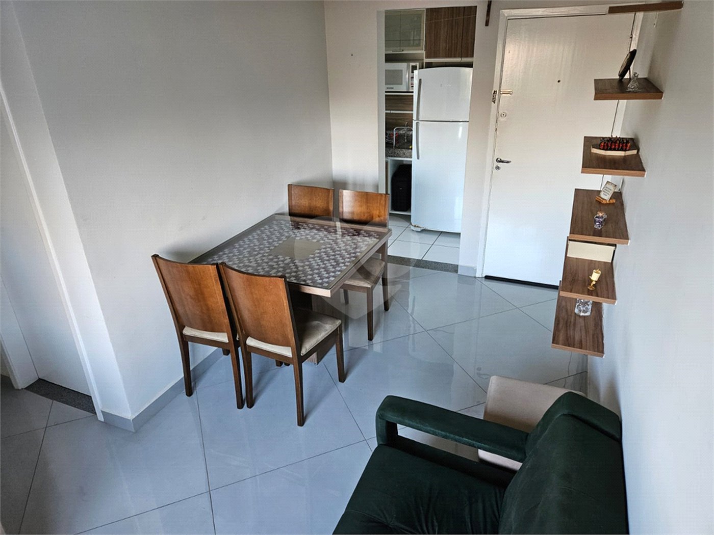 Excelente apartamento á venda de 2 dormitórios no CENTRO de São Carlos!
