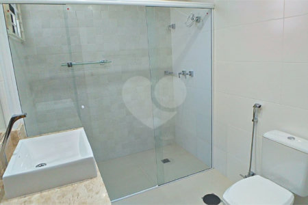 Apartamento no Edíficio Alexandre Previeiro