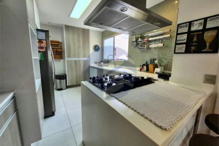 Apartamento à venda com 3 quartos, sendo 3 suítes, em Lar São Paulo, São Paulo - SP
