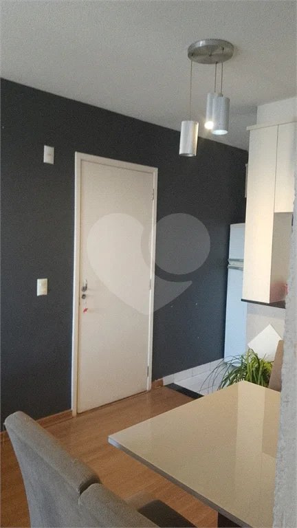Apartamento 3 dormitórios Cond. Laranjeiras.