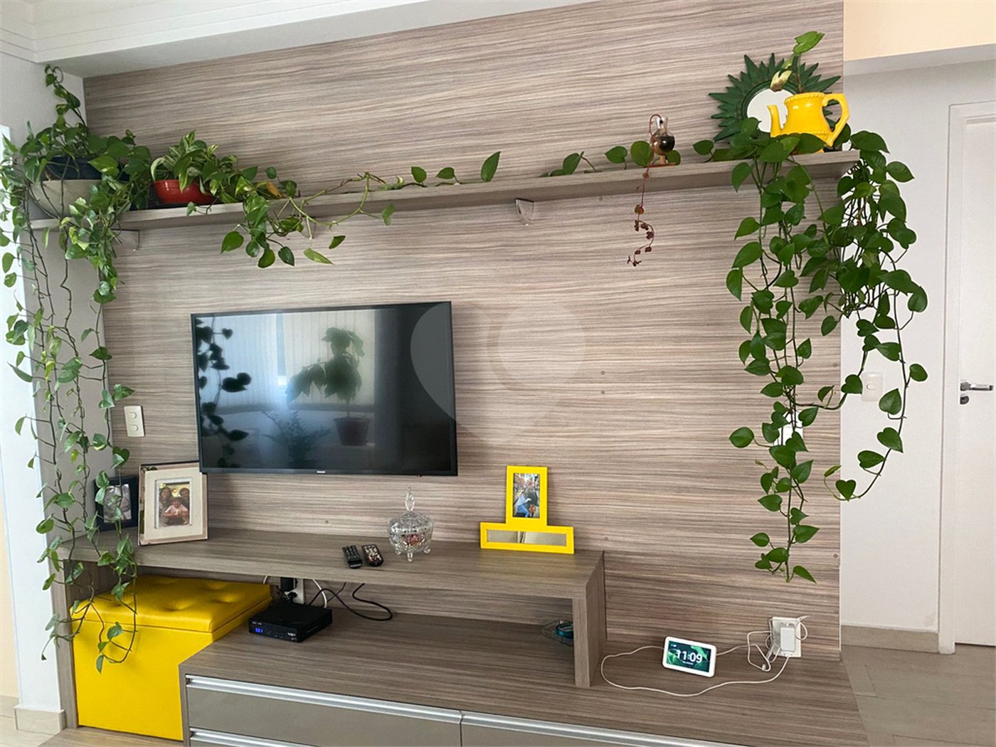 Apartamento com 2 dormitórios, 1 suíte, 2 banheiros, 1 vaga, mobiliado, lazer total, na Vila da Saúde, próximo ao Metrô.