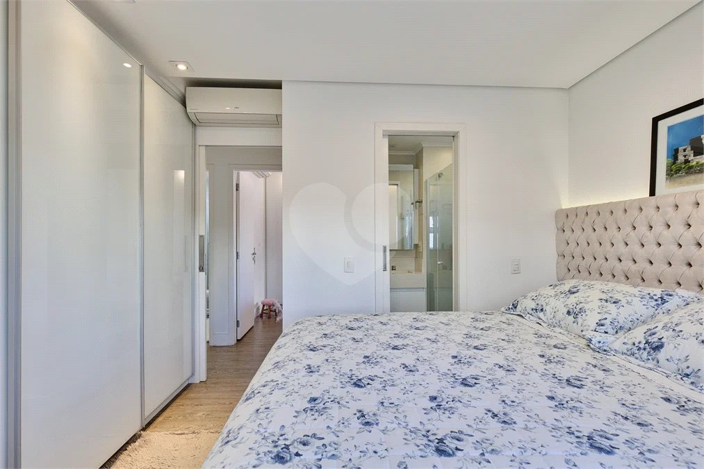 Apartamento à venda com 3 quartos, sendo 1 suíte, em Alto da Boa Vista, São Paulo, SP