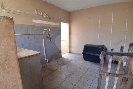 Casa espaçosa na Vila Costa do Sol em São Carlos – excelente para moradia, comércio ou investimento!
