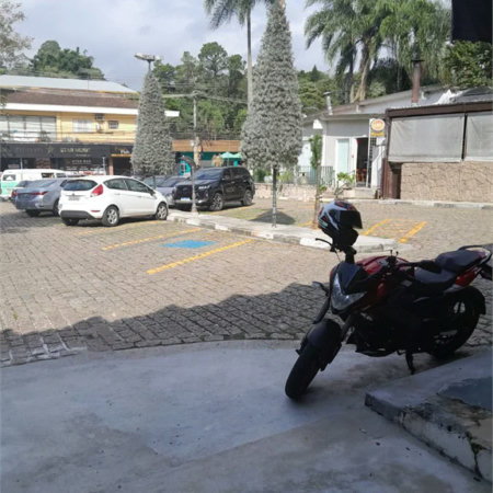 Alugo Loja com 82,00 metros na GRANJA VIANA