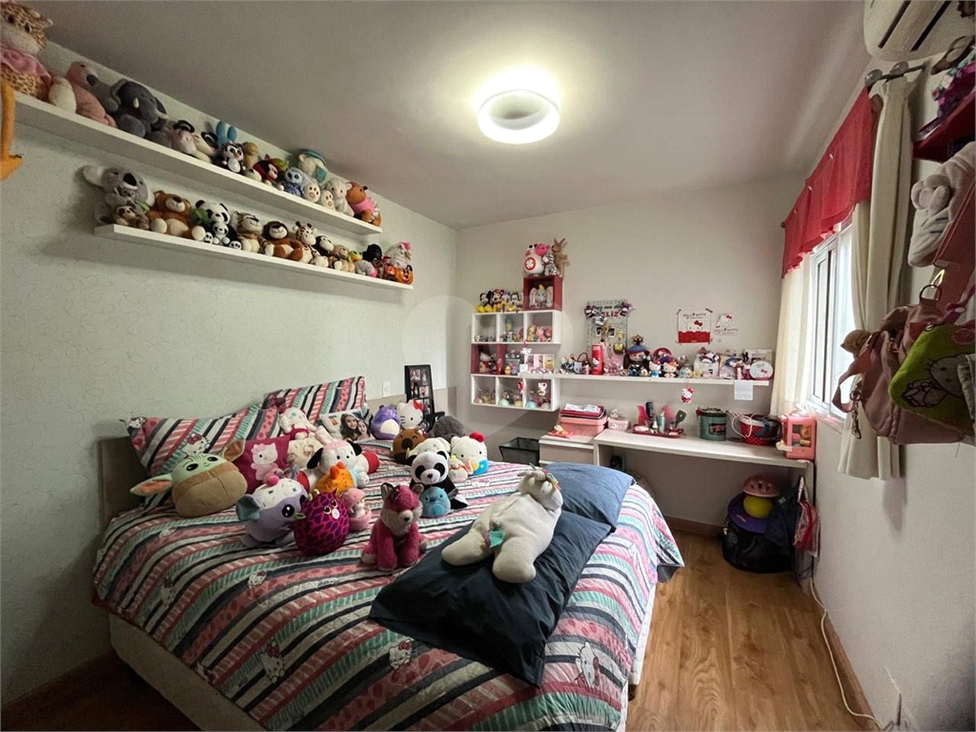 Apartamento á venda com 200m² - Bosque da Saúde