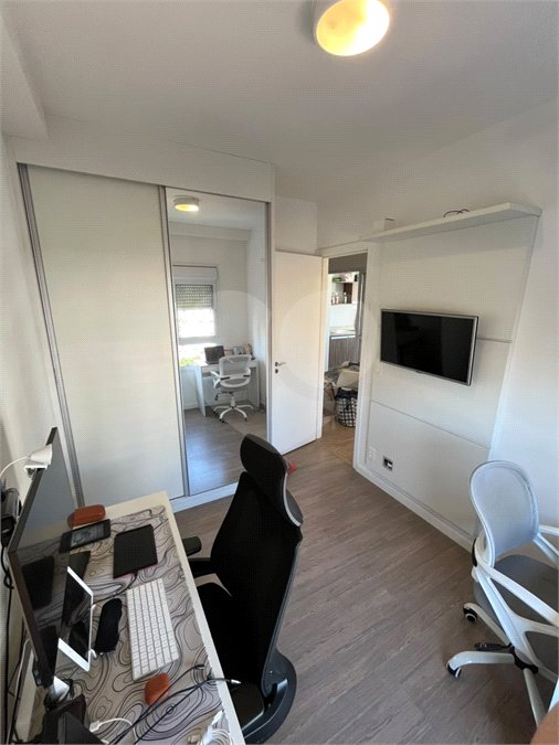 Apartamento com 2 dormitórios, 2 vagas e depósito privativo na Vila Mariana