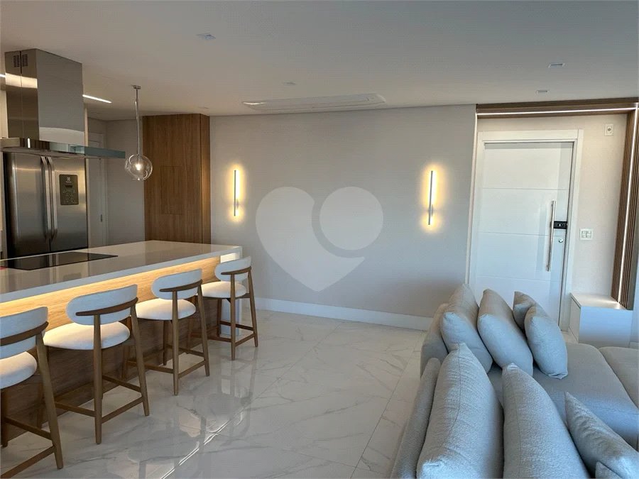Apartamento de alto padrão com 108 m², 3 dormitórios, 1 suíte, varanda gourmet, planejados, lazer completo e próximo ao Metrô Alto do Ipiranga.