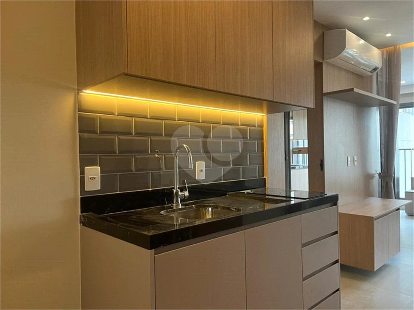 Apartamento mobiliado com 44 m2, 1 dormitório e 1 vaga a venda nos Jardins